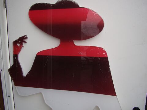 Silhouette de vitrine vintage
120 Gargenville (78)