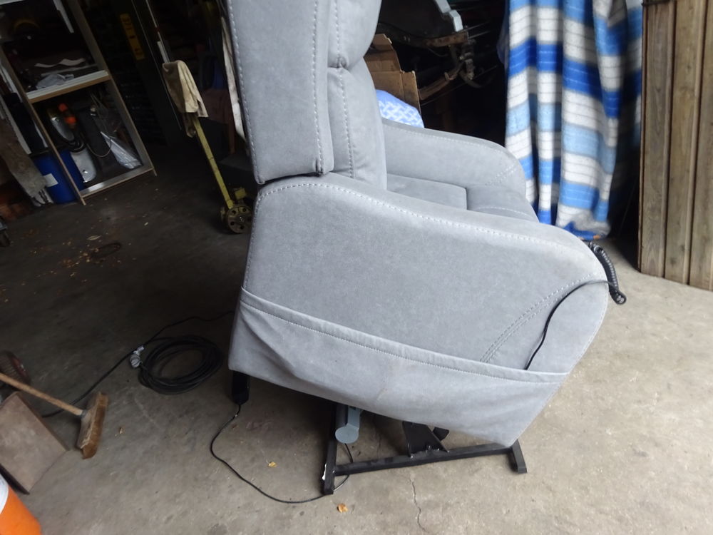 fauteuil releveur gris Meubles