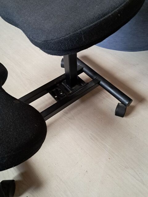 SIEGE ERGONOMIQUE ORDINATEUR    50 Cournonterral (34)