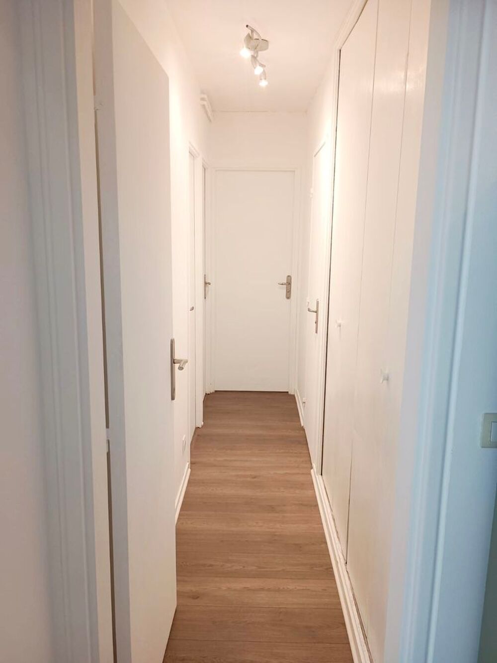 Vente Appartement T3 La Madeleine, 75m2, salon 30 m2, Vue dégagée, DPE D La madeleine