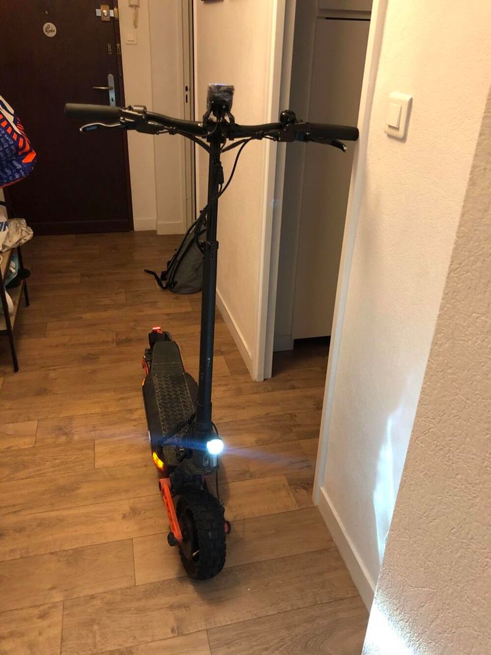 Trottinette &eacute;lectrique Sports