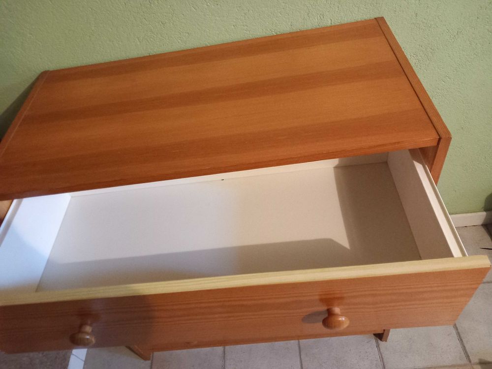 Commode en pin Meubles