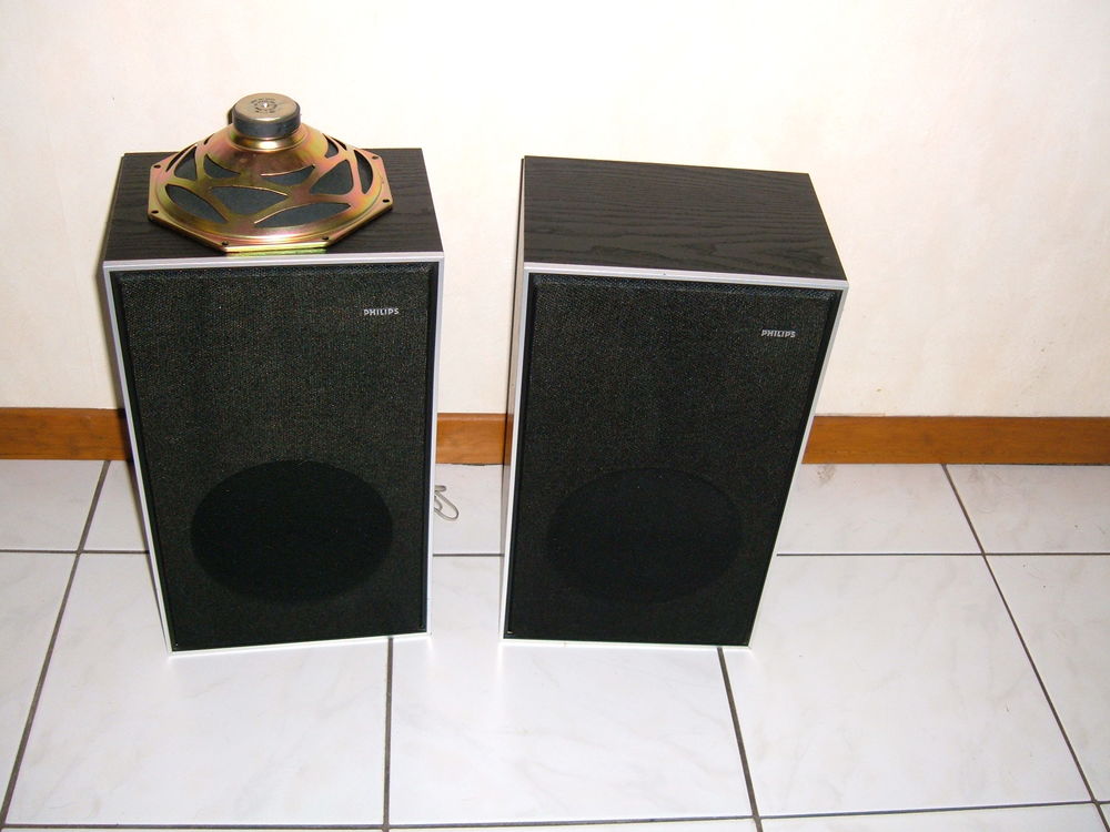 pair of vintage monitoring 70' Audio et hifi