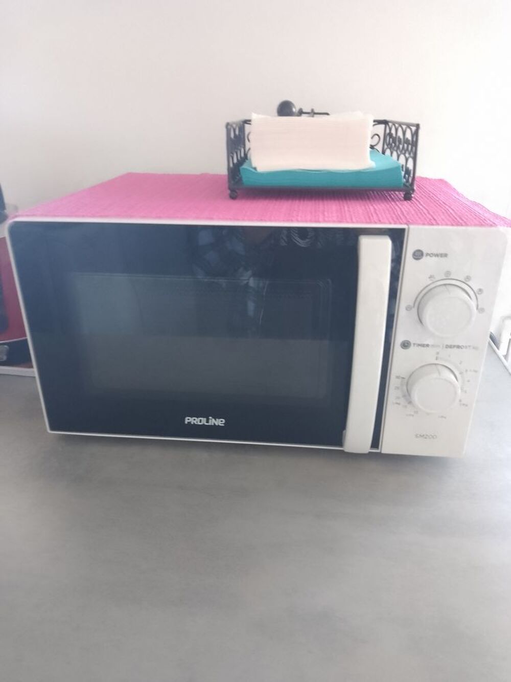 four micro-onde en tbe Electromnager