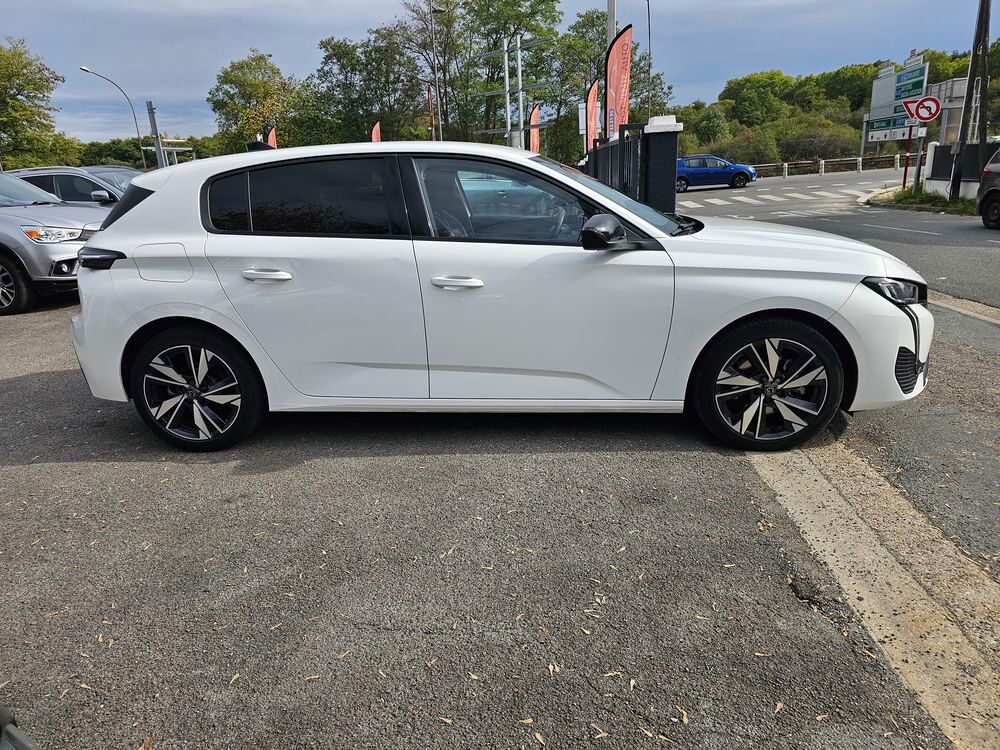 308 BlueHDi 130ch S&S EAT8 Allure 2023 occasion 33560 Carbon-Blanc