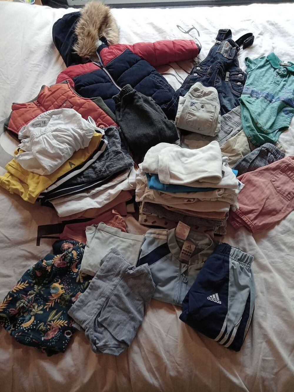 Vens lot v&ecirc;tements gar&ccedil;on 
Faire offre Vtements enfants