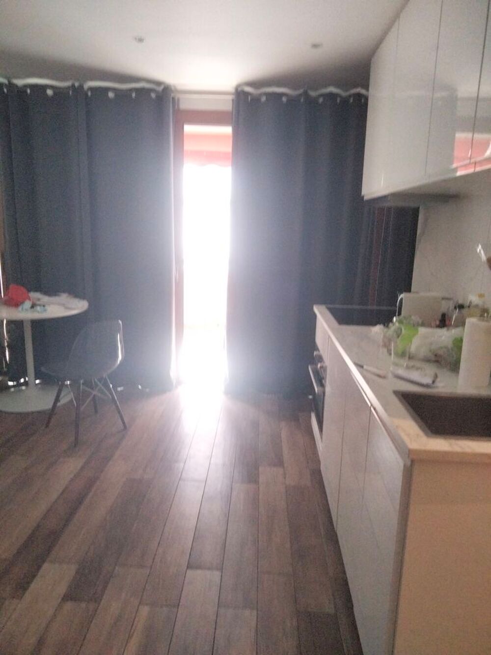 Vente Appartement appartement loué de deux pièces avec balcon et cave 