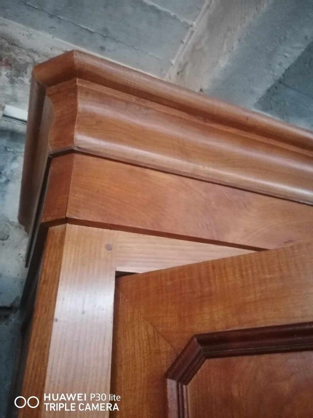 buffet deux corps style Louis Philippe 19&egrave;me Meubles