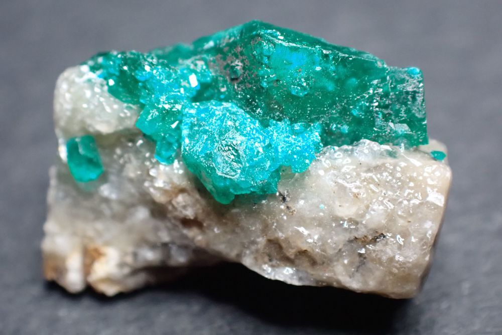 Dioptase Altyn-Tyude Karaganda Kazakhstan 9,80 carats 