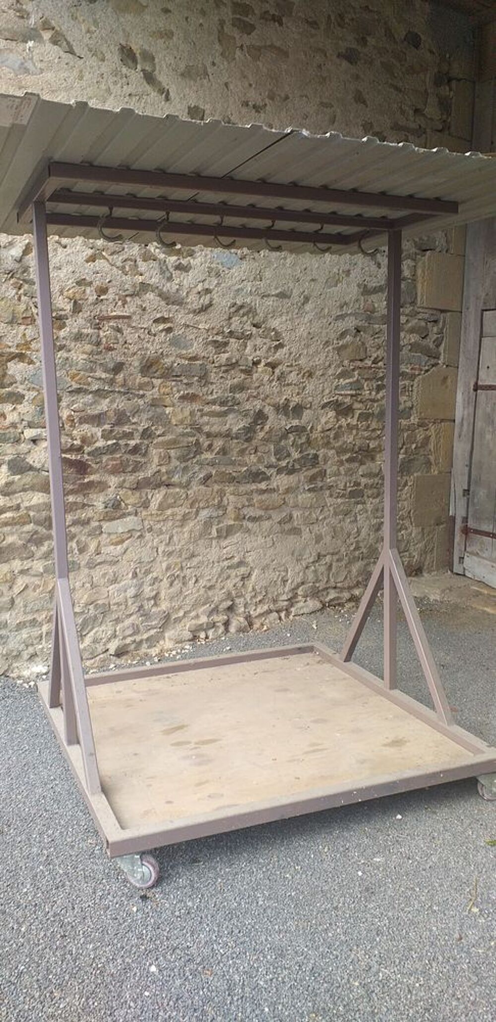 PORTE-VELOS RATELIER SUR ROULETTES Vélos