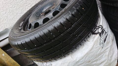 Pi&egrave;ces et &eacute;quipements Voiture Pi&egrave;ces et &eacute;quipements Voiture  occasion Jarrie 38560