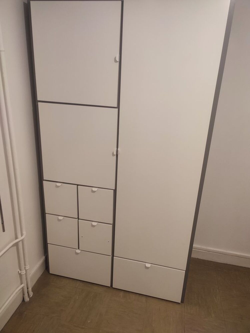 Grande armoire familiale Meubles