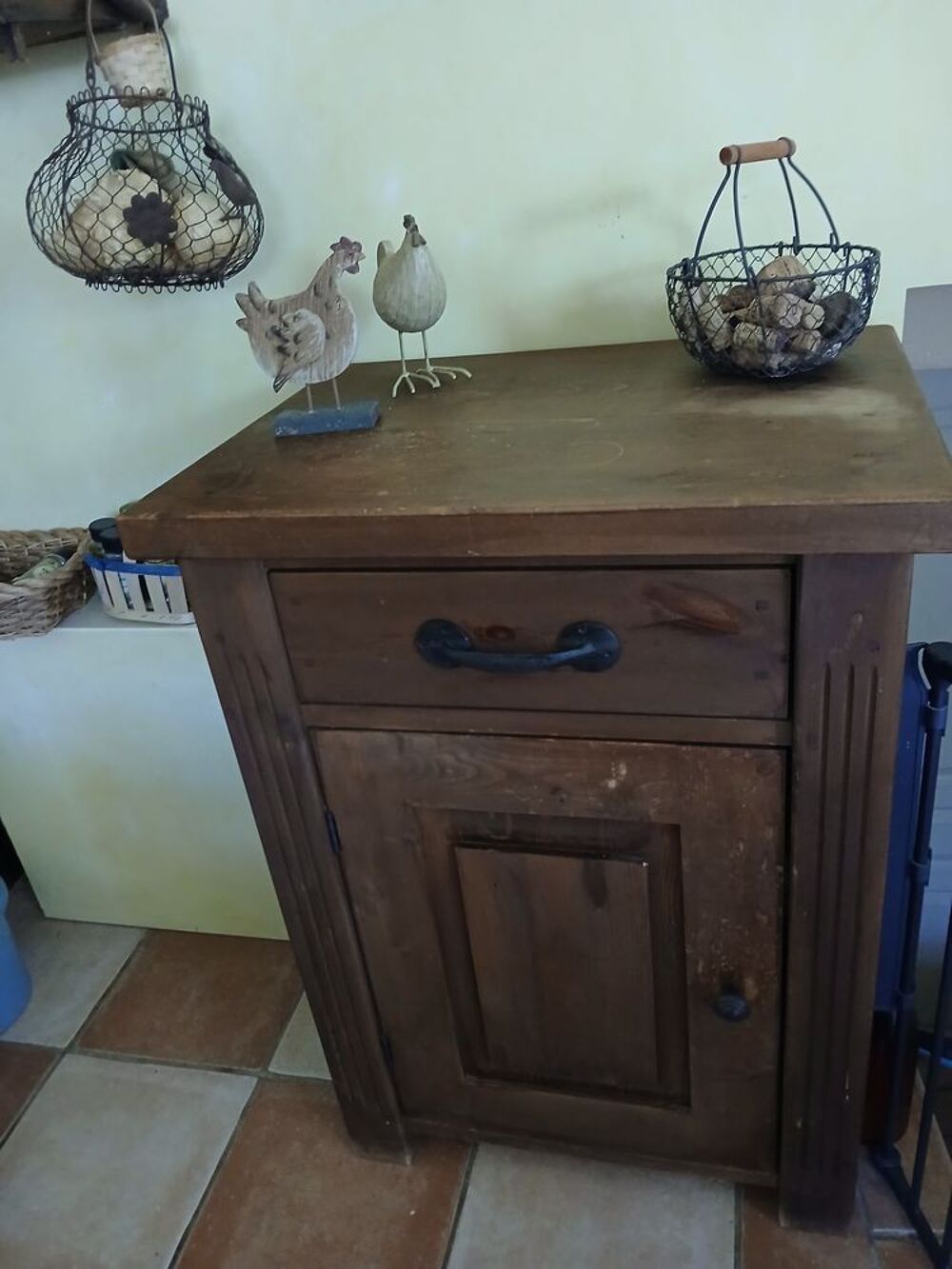 PETIT MEUBLE BOIS 1PORTE + 1TIROIR Meubles