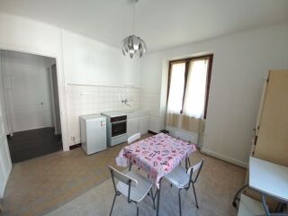  Appartement à louer 2 pièces 58 m²