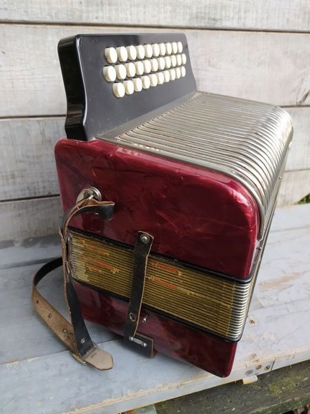 Ancien Accord&eacute;on Hohner Corona III Instruments de musique