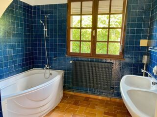  Maison  louer 8 pices 200 m