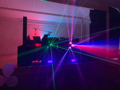 dj animateur. 0 14112 Bi�ville-beuville