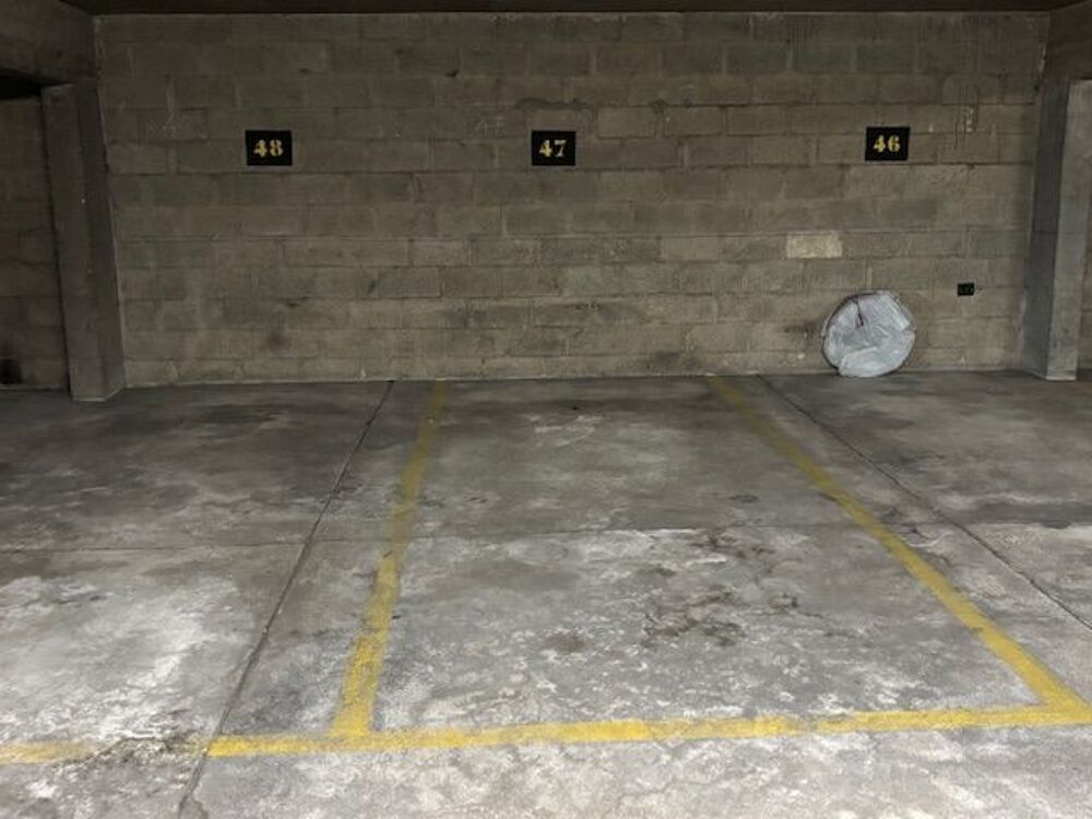 Location Parking/Garage parking sous terrain PARIS 12 Paris 12