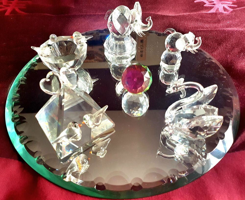 Svarowski- 6 figurines animaux, boule et miroir biseaut&eacute; Décoration