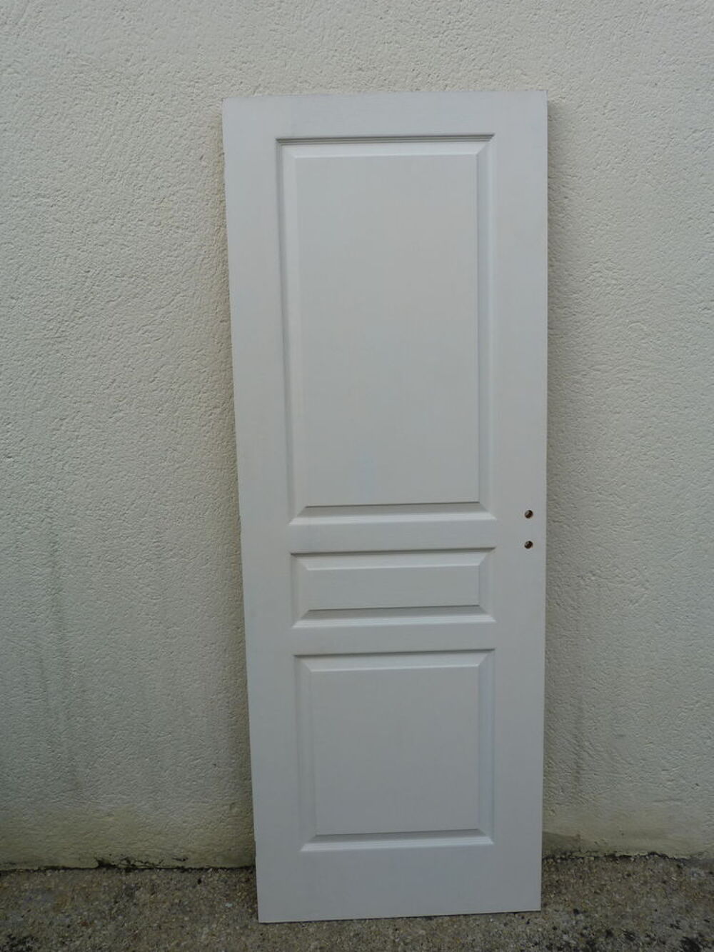 Porte alv&eacute;olaire neuve. Bricolage