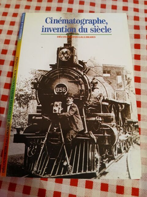 LIVRE CINEMATOGRAPHE, INVENTION DU SIECLE
3 Triel-sur-Seine (78)