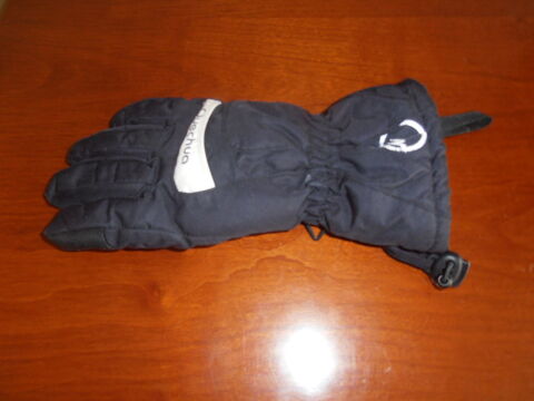 1 gant de ski Quechua (V5) 3 Tours (37)