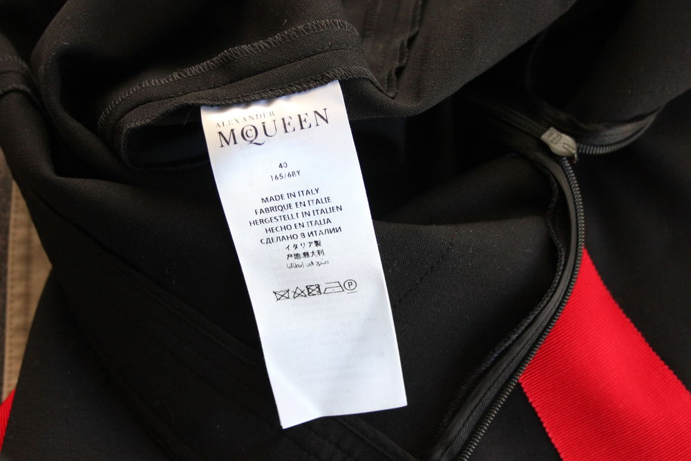 Pantalon cigarette bande rouge ALEXANDER MC QUEEN T.36 Vêtements