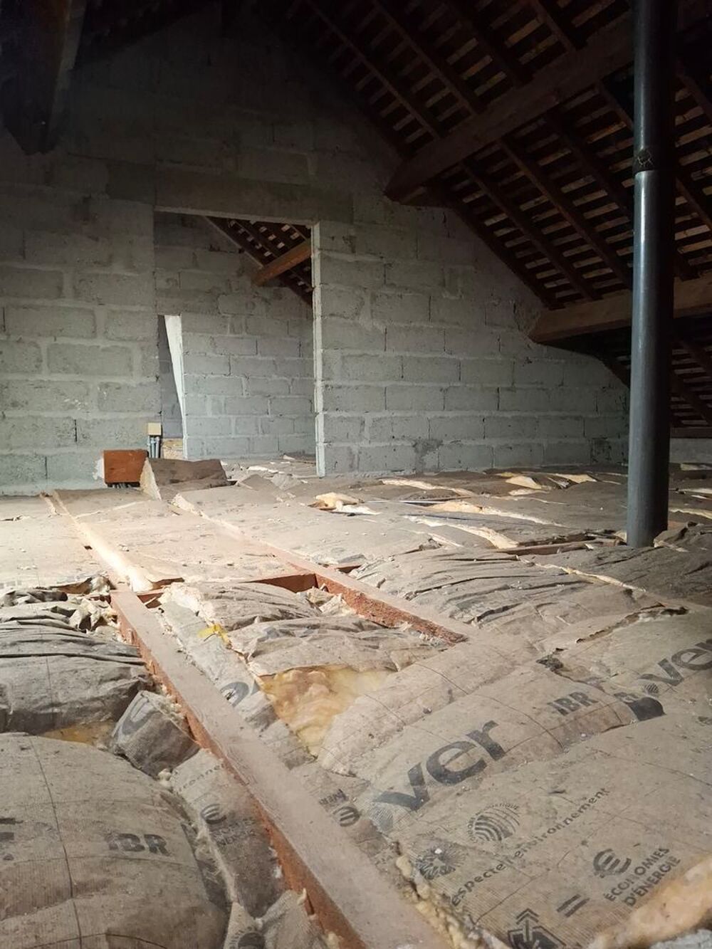 Vente Maison Maison 3 chambres - terrain 900 m² - prévoir travaux Guenrouet