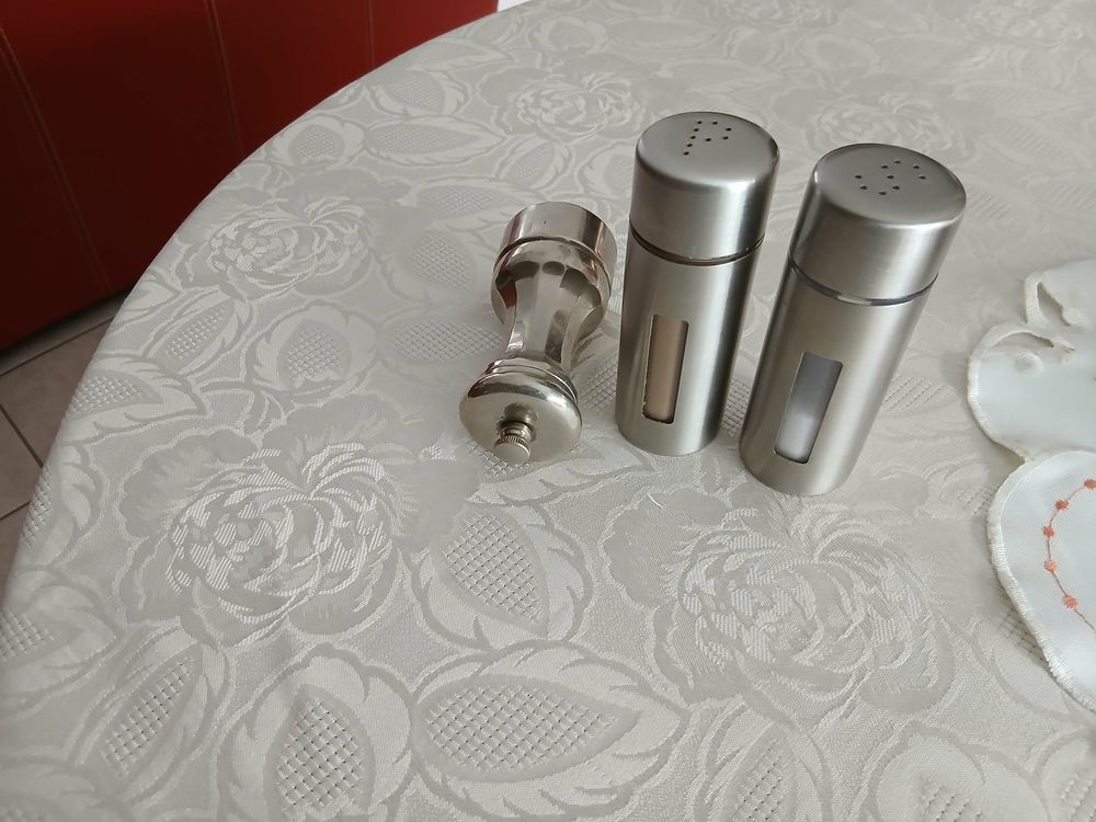  Sali&egrave;re, poivri&egrave;re inox, moulin &agrave; poivre ancien inox lourd Electroménager
