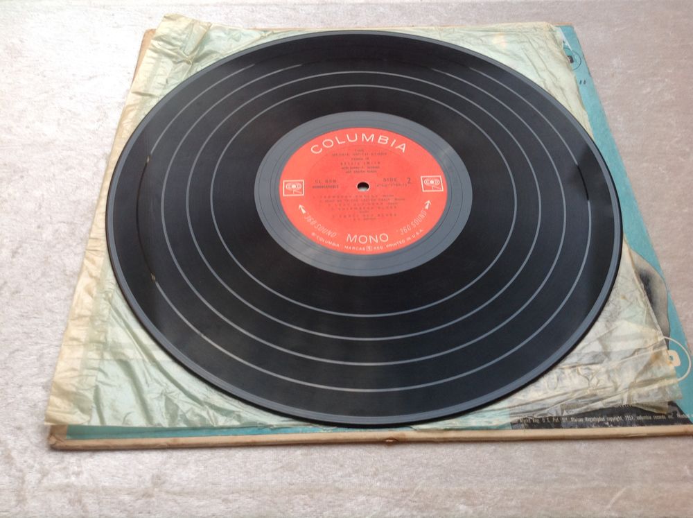 BESSIE SMITH 33T Golden Era Series Volume 4 Envoi Possible CD et vinyles