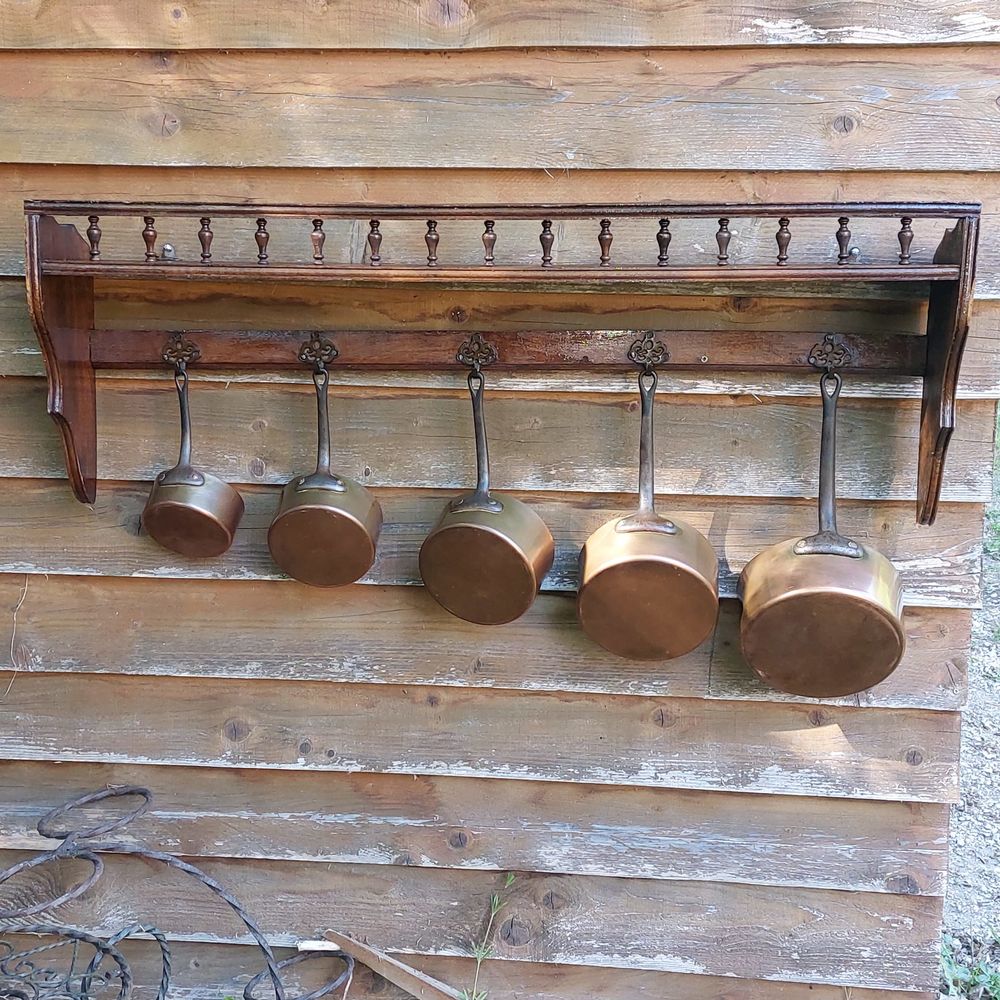 &Eacute;tag&egrave;re plu casseroles Décoration
