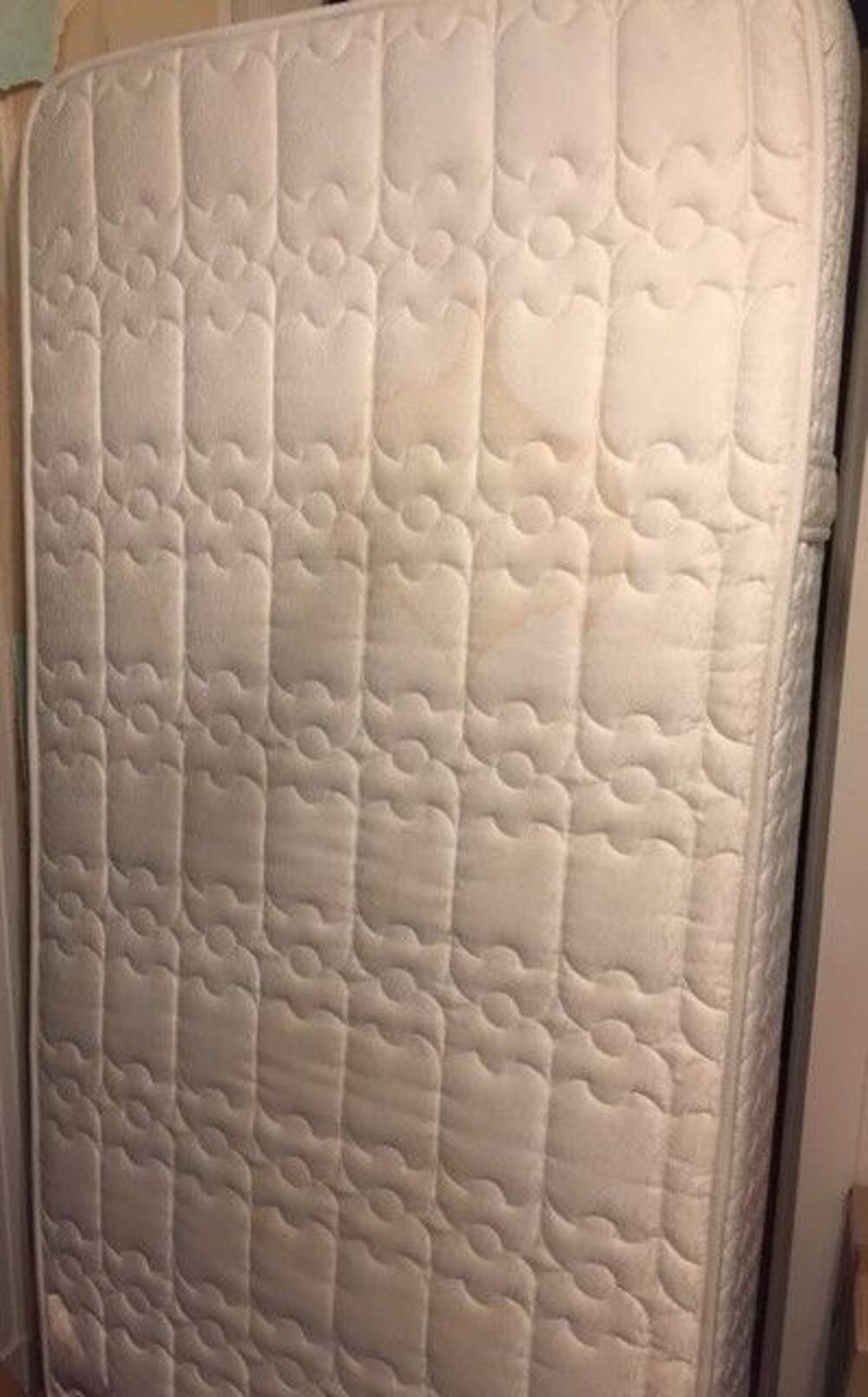sommier &agrave; lattes et matelas 1 personne Meubles