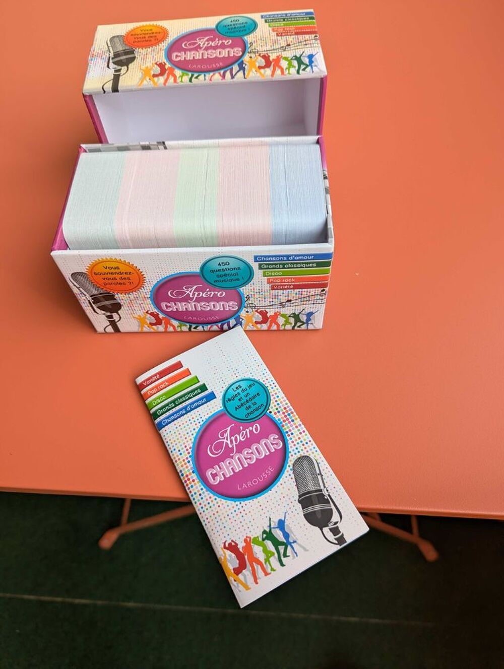 Ap&eacute;ro chansons Larousse Jeux / jouets