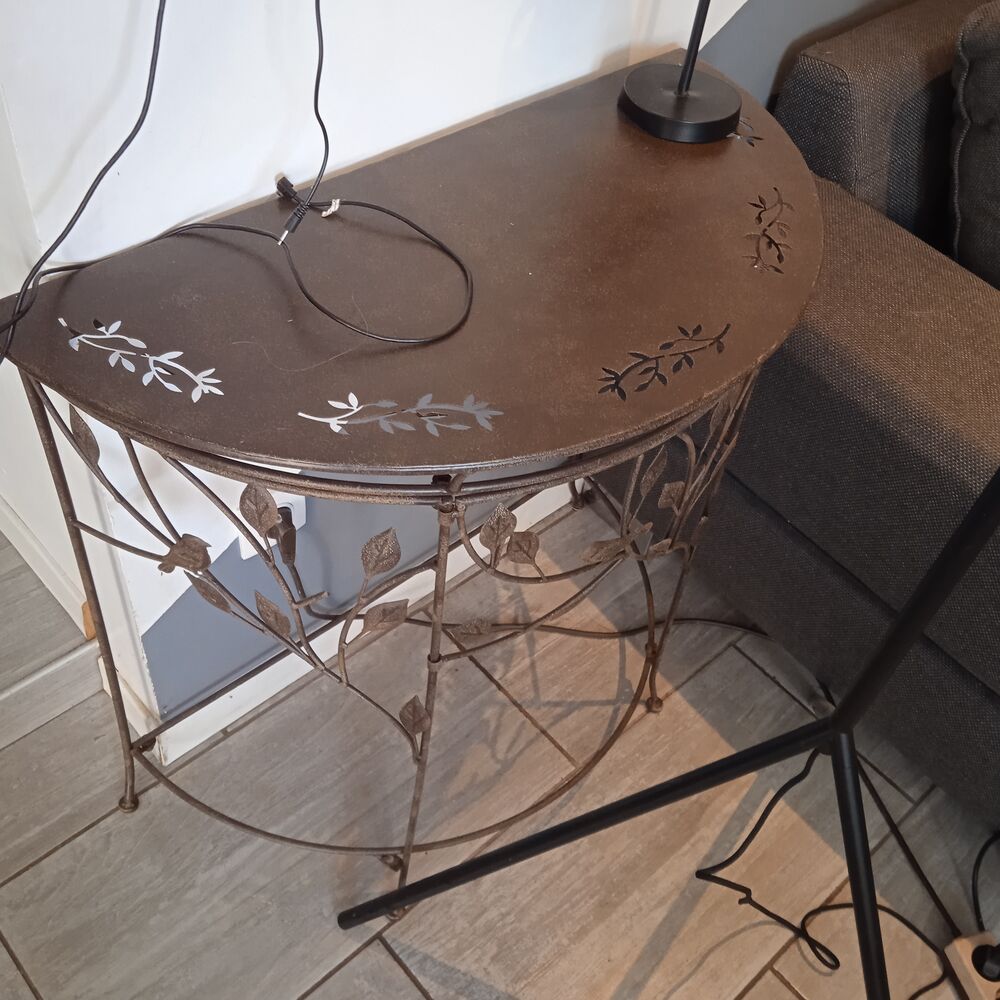 Console mordor&eacute;e motifs feuilles 75 de long*37 de profondeur Meubles