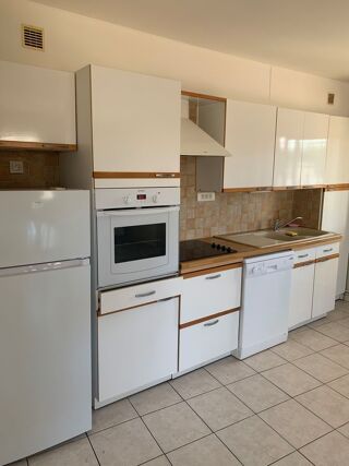  Appartement à louer 2 pièces 50 m²
