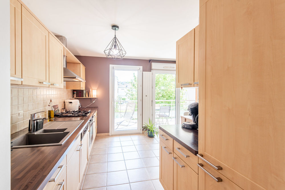 Vente Appartement Appartement T4 de 90 m²  avec balcon, garage et cave La roche-sur-foron