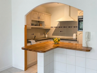  Appartement à louer 2 pièces 42 m² Cassis