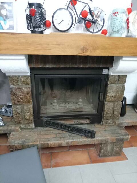 Insert pour cheminée SUPRA  75 X 67 cm Agde (34)