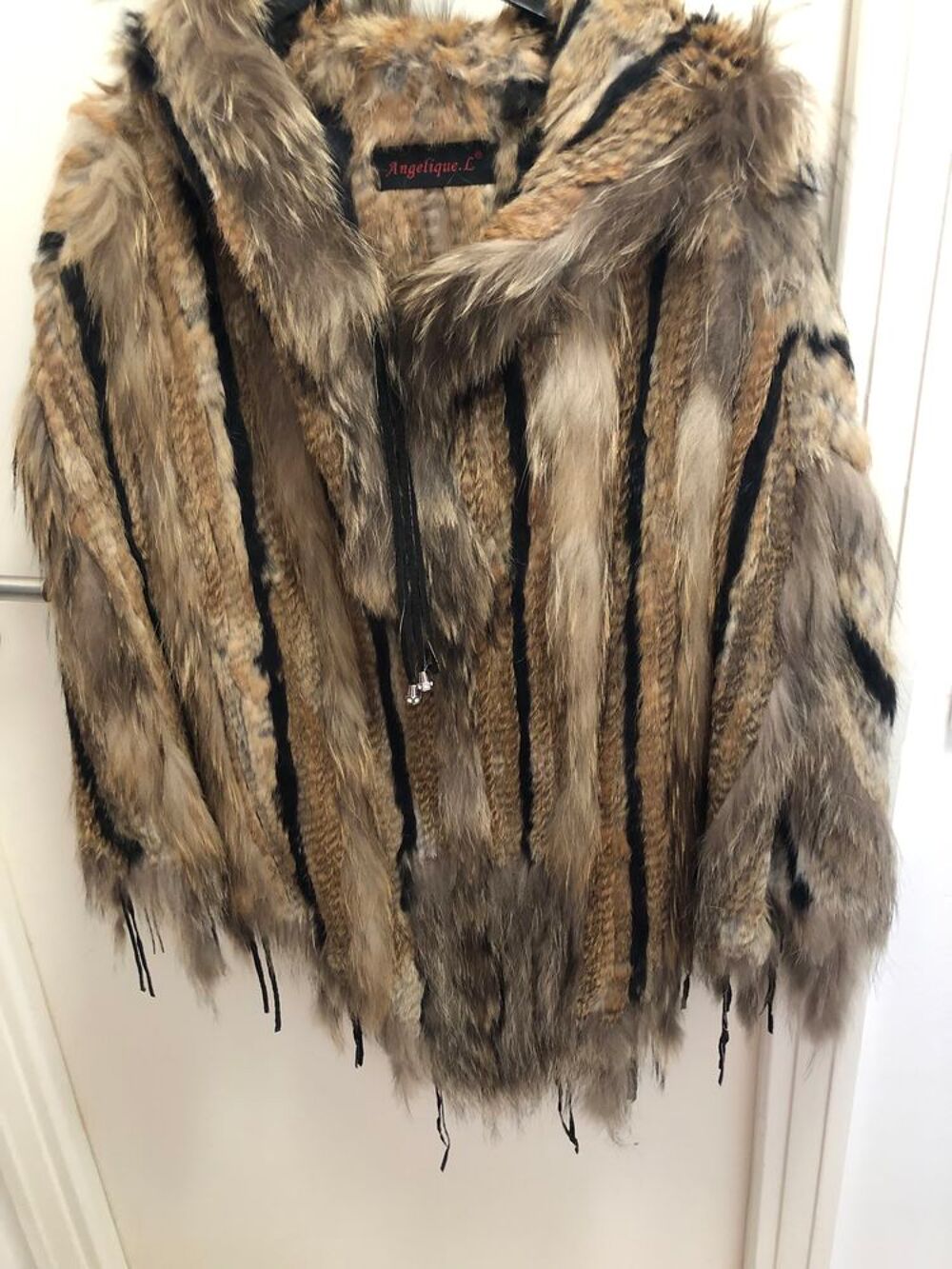 CAPE poncho fourrure fantaisie Vêtements