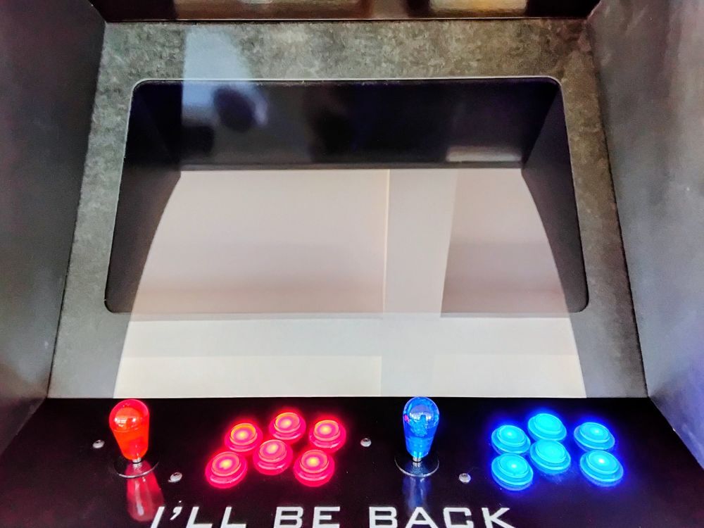 Borne arcade terminator Consoles et jeux vidéos