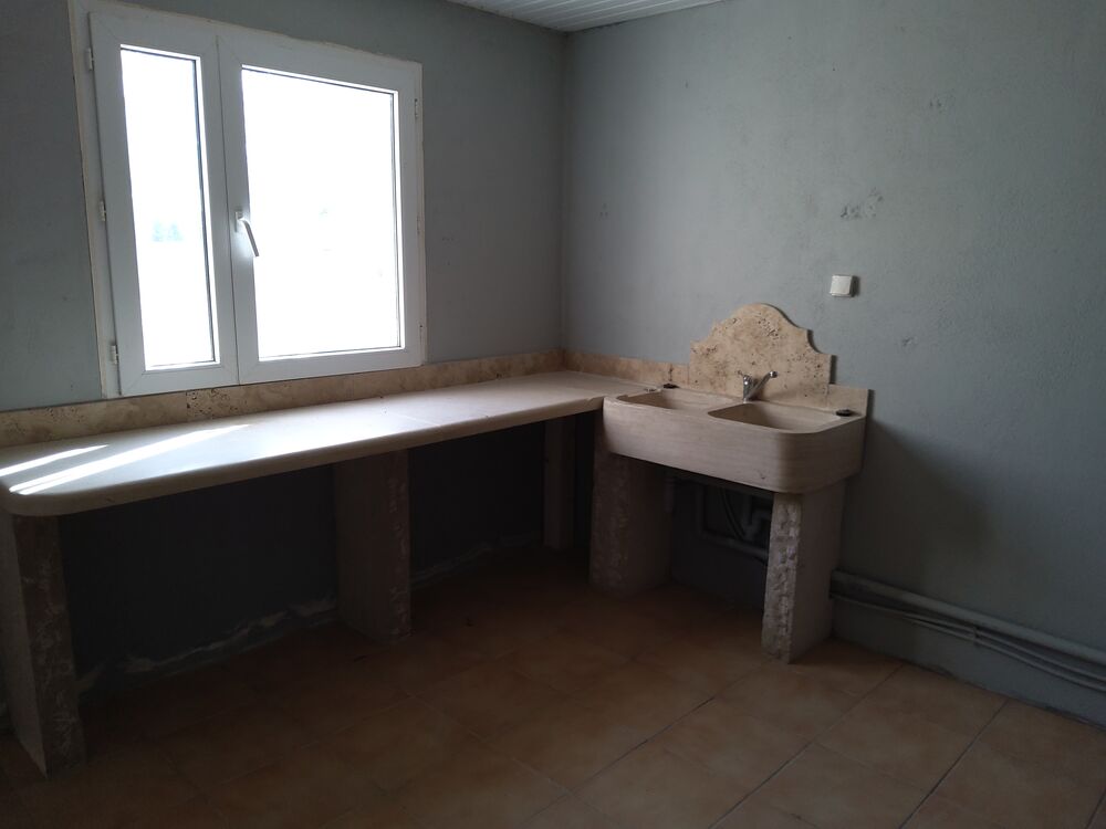 Location Autre LOCAL COMMERCIAL SUR TERRAIN CLOS Crayssac
