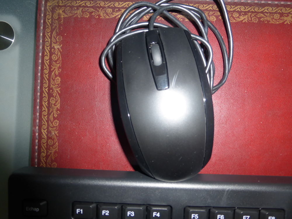 Clavier + souris Matériel informatique
