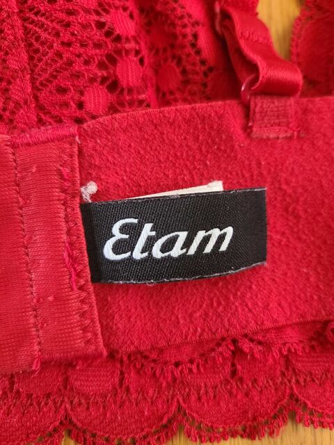 Ensemble lingerie Etam Toulouse (31)