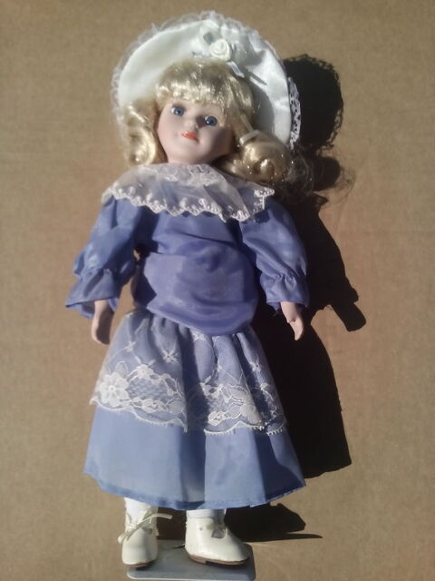Poupe de collection porcelaine 15 Grateloup-Saint-Gayrand (47)