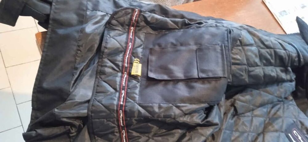 blouson moto renforc&eacute; neuf Vêtements