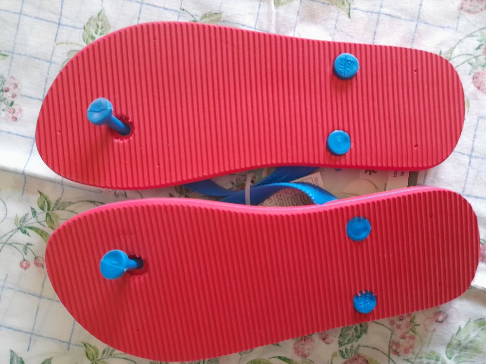 TONGS Chaussures enfants