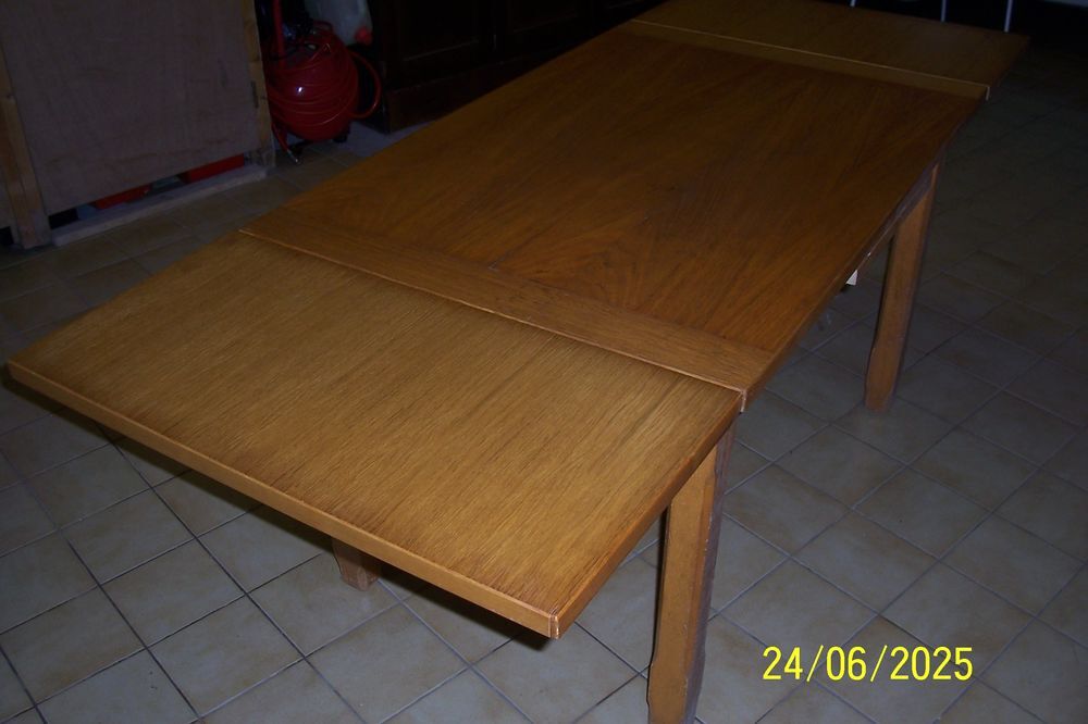 table de cuisine ou autres Meubles