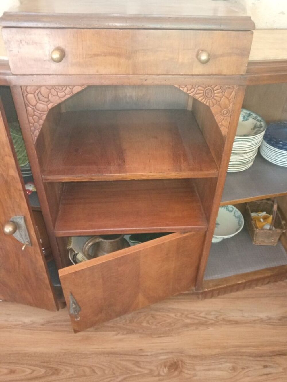 Buffet Bas placage en loupe d'orme Art D&eacute;co Meubles