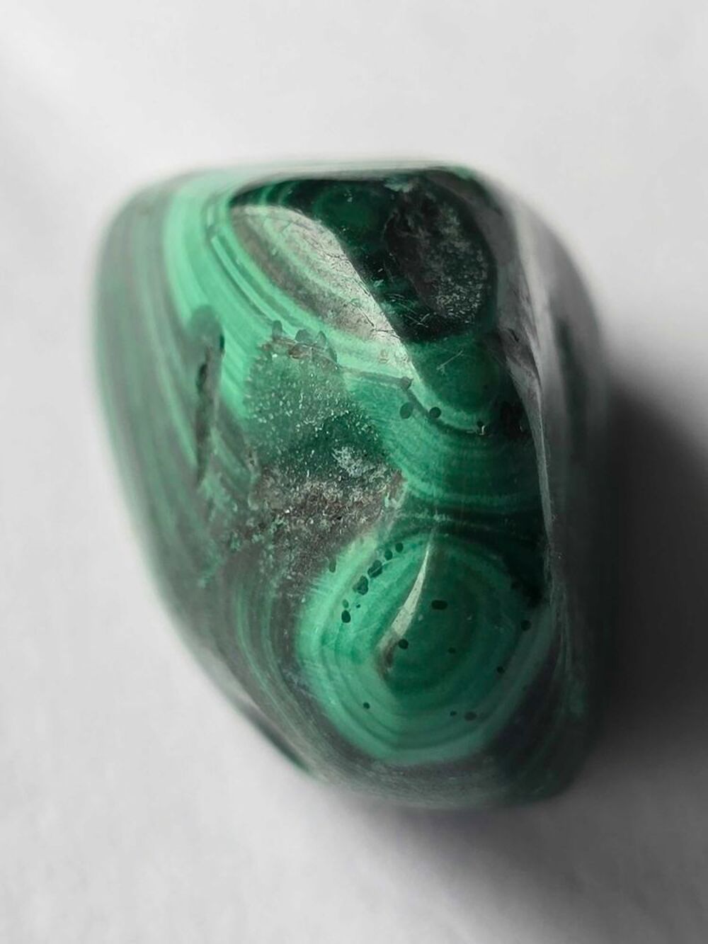 V&eacute;ritable Malachite de RDC-Superbes Rubanements Verts 14g 
