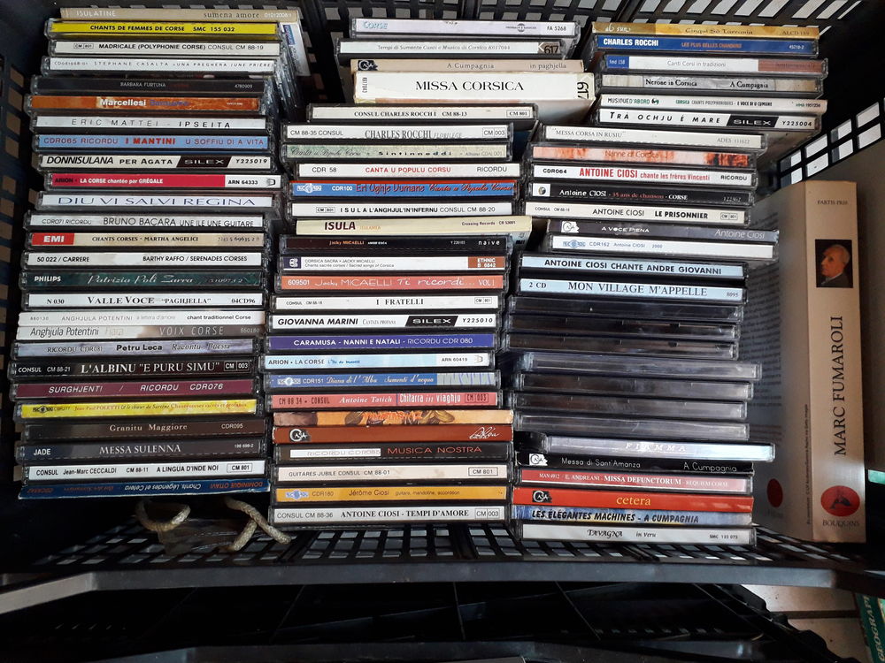 donne livres et CD Livres et BD
